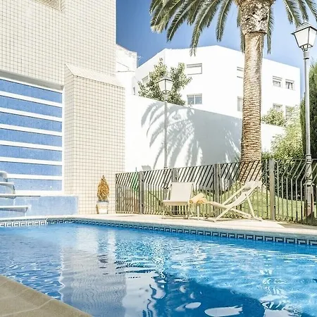 Hotel De 4*