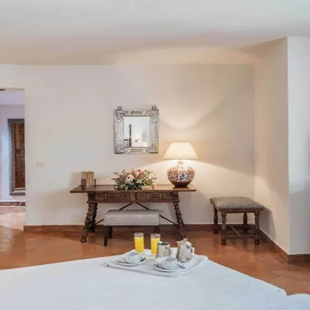 梅里达旅馆 酒店 4*