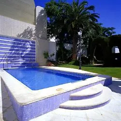 Hotel De 4*
